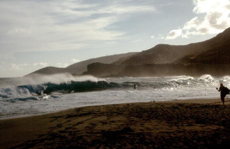 3-oahu-koko-sandy-surf3